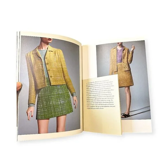 Schiaparelli & Prada Impossible Conversations Book 2012 – Pristine VIP Prada Gif - Picture 8 of 15